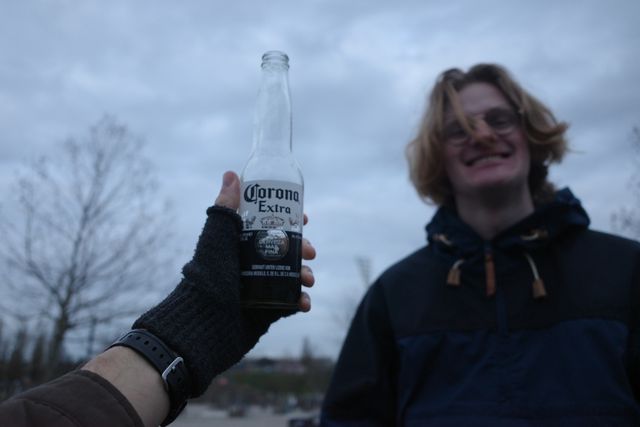 888